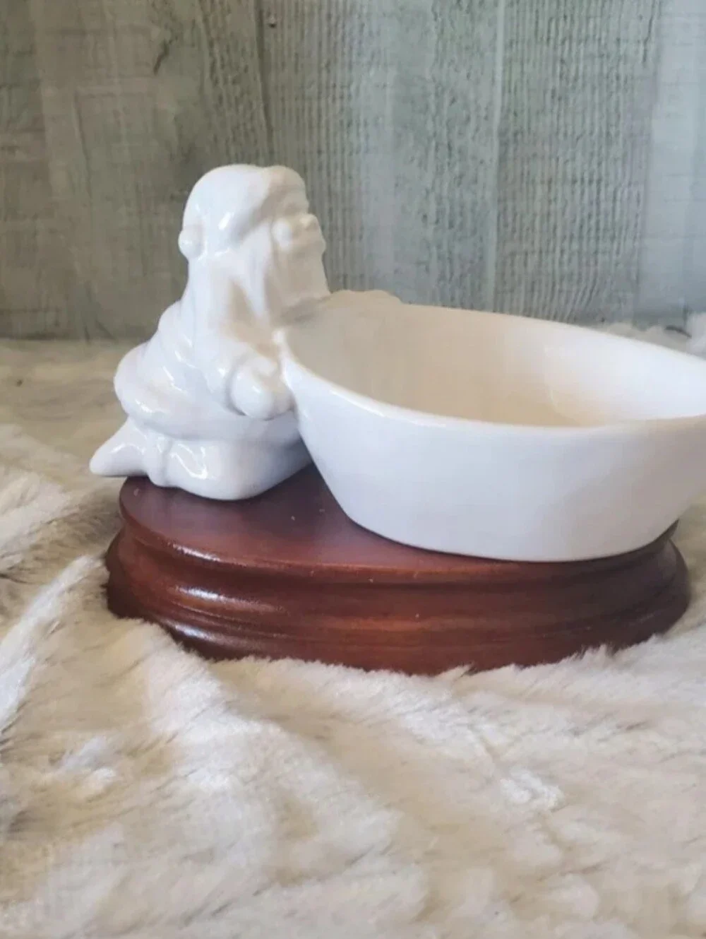 Williams Sonoma White Porcelain Santa Candy Trinket Nut Dish Christmas 6